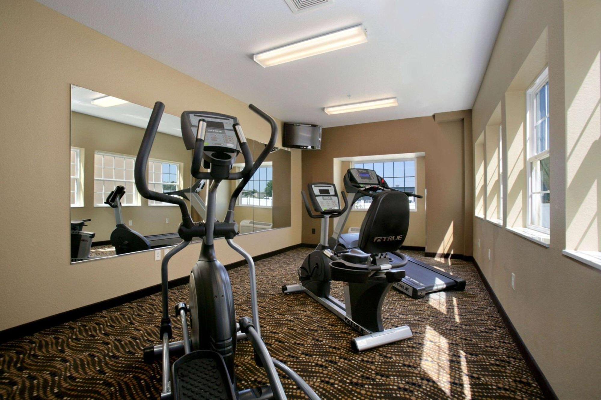 Microtel Inn & Suites By Wyndham Bluffs Каунсил-Блафс Экстерьер фото